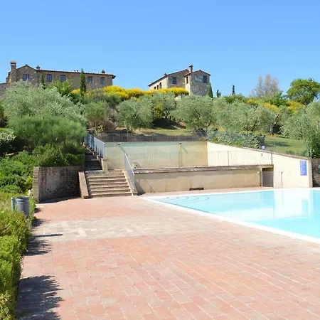 Apartament With Private Garden In Tuscany *